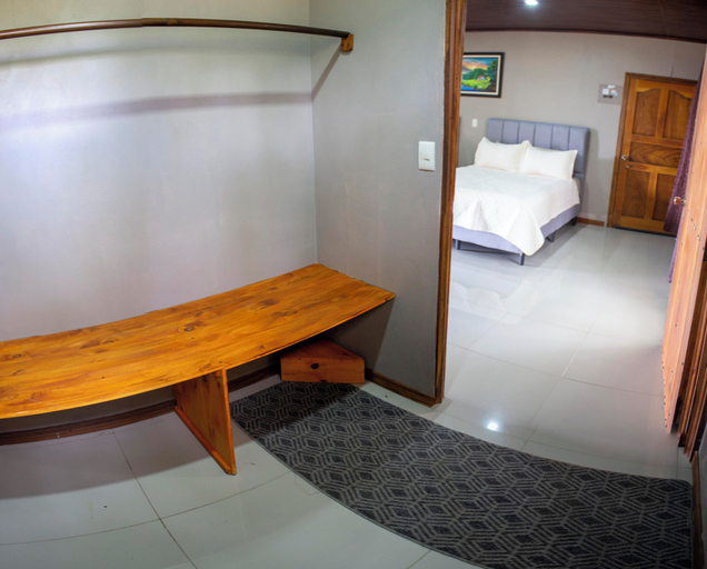 Others 4, Almore Hotel, Puntarenas