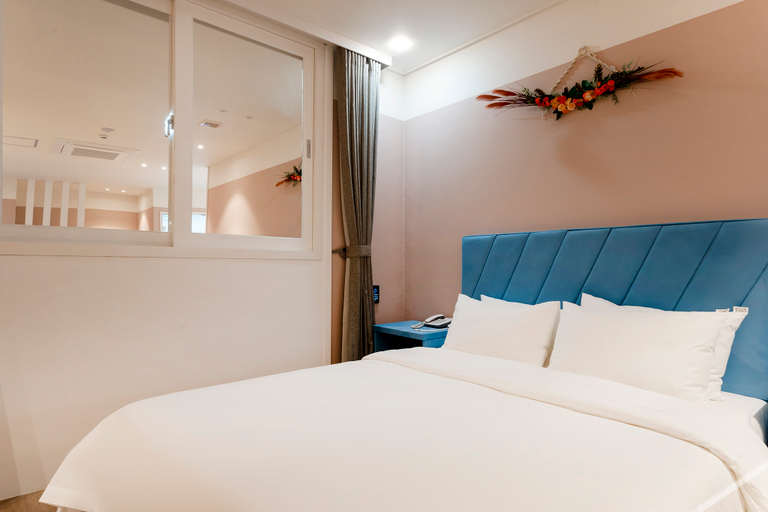 Bedroom 4, Gwangyang one Drive-in Hotel, Gwangyang