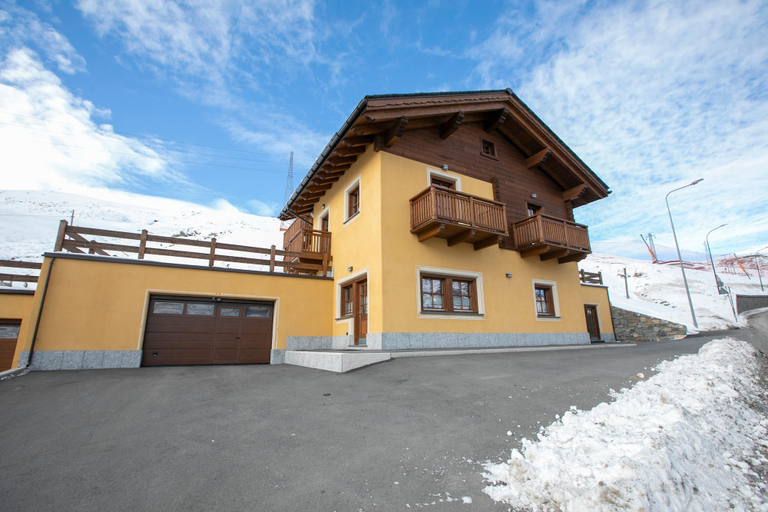 Room 5, Sole Ski in- Ski out Mt 50, Sondrio
