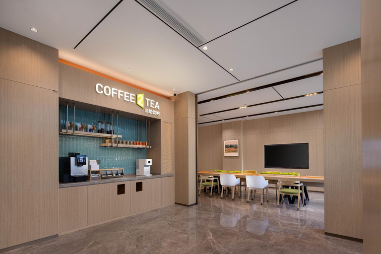 Food & Drinks 5, Home2 by Suite Wuhan Qingshan, Wuhan