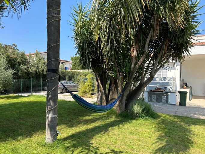 2, Villa Lucia, Palermo
