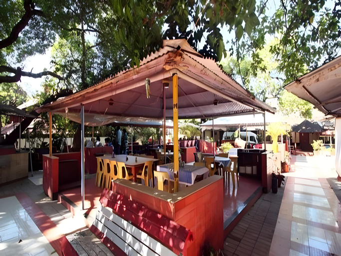 Food & Drinks 4, Savoy Village, Thane
