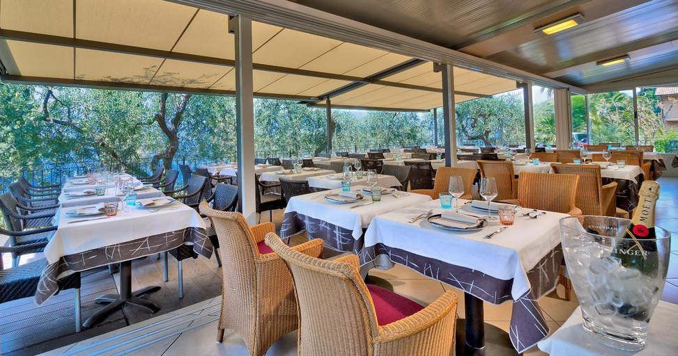 Food & Drinks, Sky View Garda Lake by Hotel Galvani, Verona