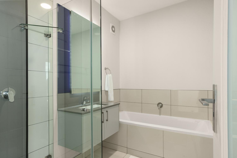 Bathroom 3, Easy Stay - The Median Rosebank, City of Johannesburg