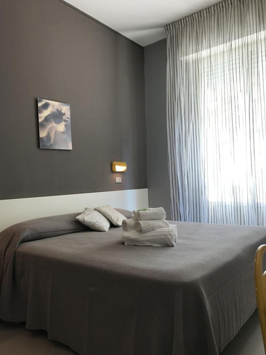 Bedroom 3, Hotel Augustus, Ravenna
