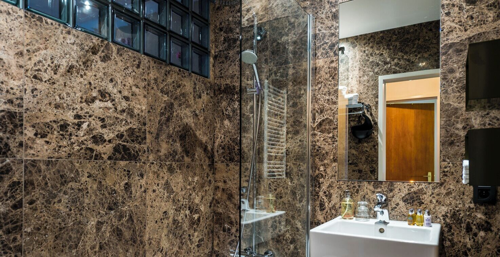 Bathroom, A place - Vrijdagmarkt 1, Antwerpen