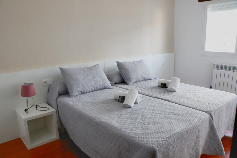 Bedroom 2, dpCristal Sarria Centro, Lugo