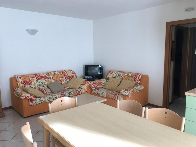 Room 4, 012 Trilocale a due Passi Dagli Impianti Pinzolo, Trento