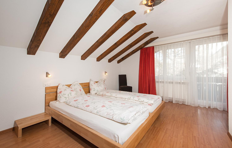 Others 4, Apartment Haus Granit with Matterhorn view, Visp