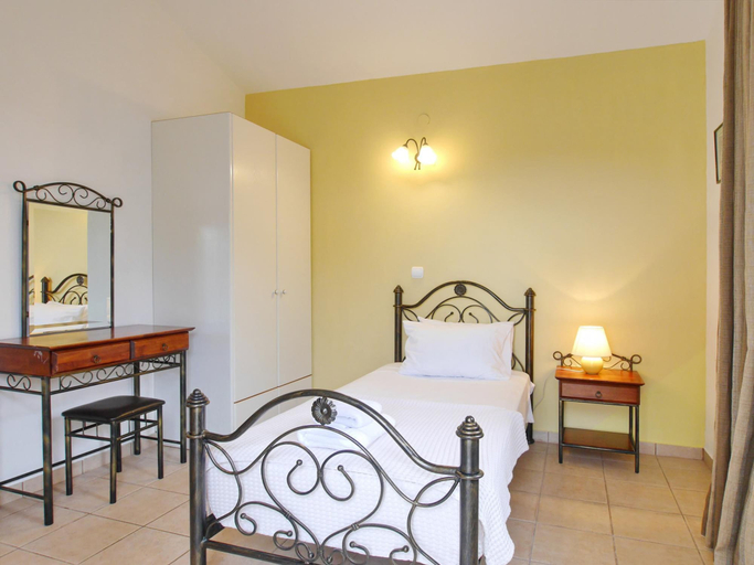 Bedroom 2, Villa Hera in Spartia, Ionian Islands