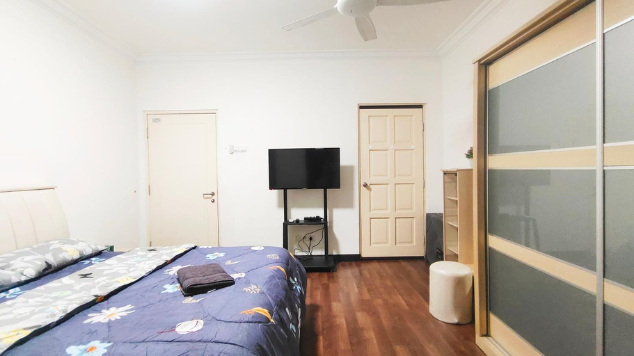 Bedroom 3, SAFIYA Roomstay Vista Alam, Shah Alam