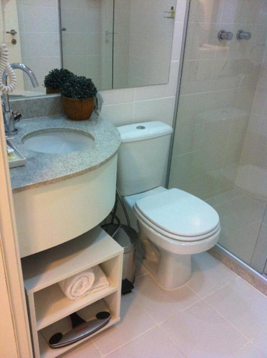Bathroom 4, Fusion Hplus Express +, Brasília