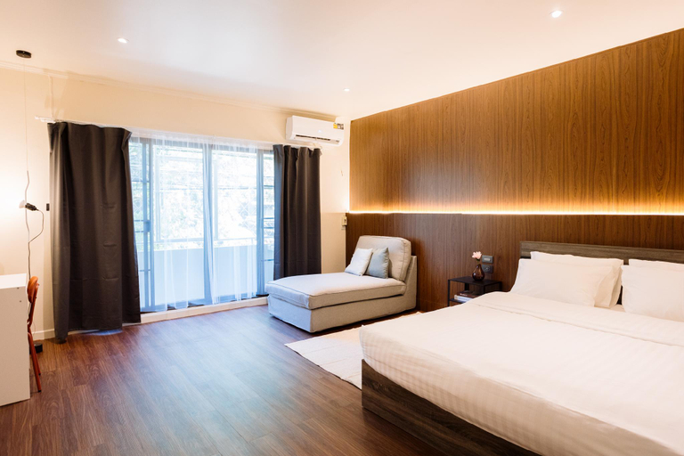 Bedroom 2, Liver Bird Ratchada, Huai Kwang