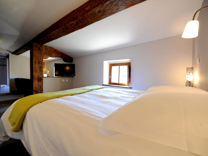 Bedroom 3, Logis Hotel Chateau De Palaja, Aude