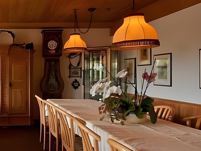 Bedroom 2, Hotel Rothorn Vintage-Style, Thun