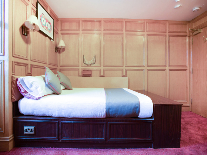 Others 4, The Rowers Hotel, Dunston Gateshead, Newcastle upon Tyne