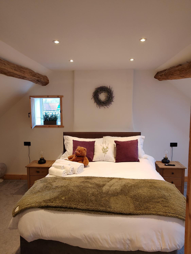 Bedroom 2, Sanctuary inn, Derbyshire