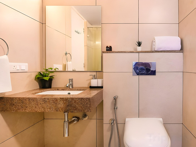 Bathroom 4, Wandr Hotel Ulsoor, Bangalore