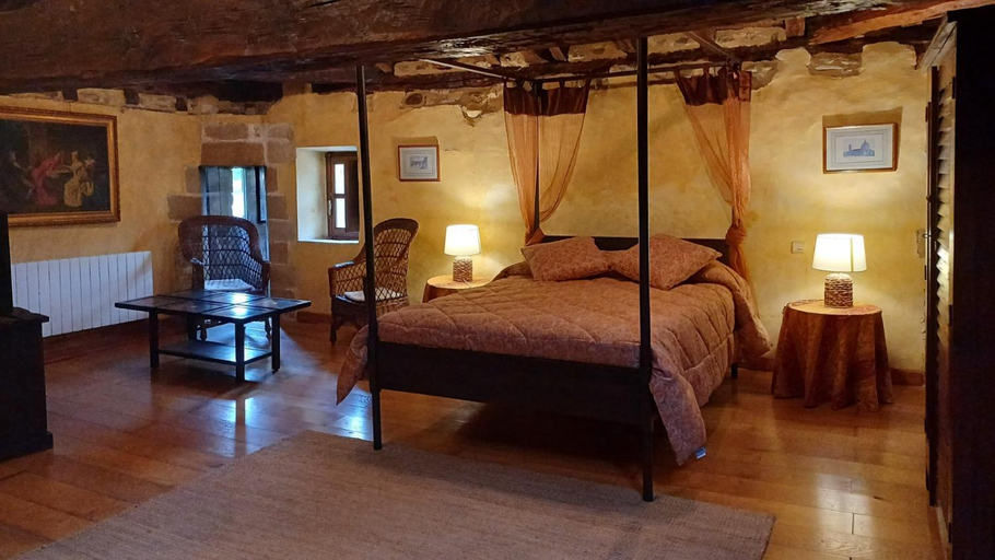 Bedroom 3, Palacio de los Alvarado en Las Merindades, Burgos