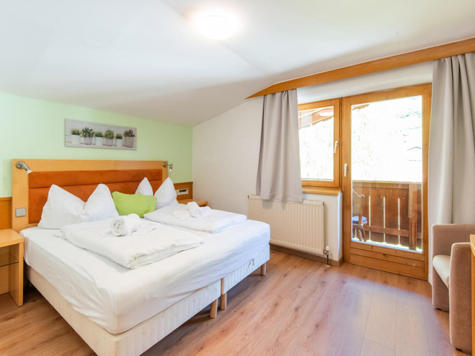 Bedroom 2, Chalet in Oberau near Ski Slopes, Kufstein