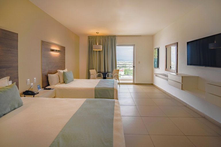 Bedroom 4, Pacific Palace Beach Tower Hotel, Mazatlán