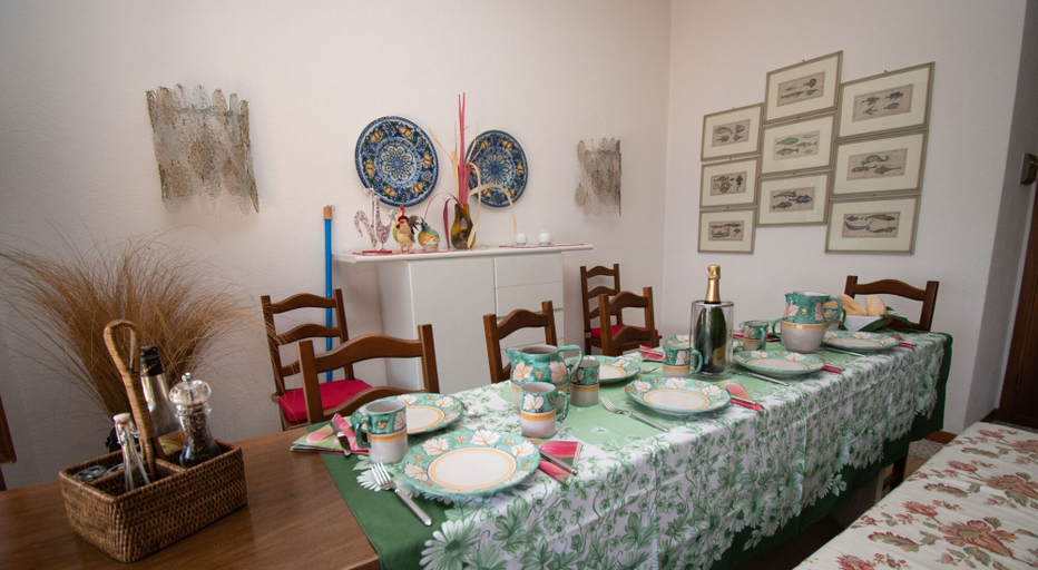 Room 2, Villa Lydia in Padenghe sul Garda, Brescia