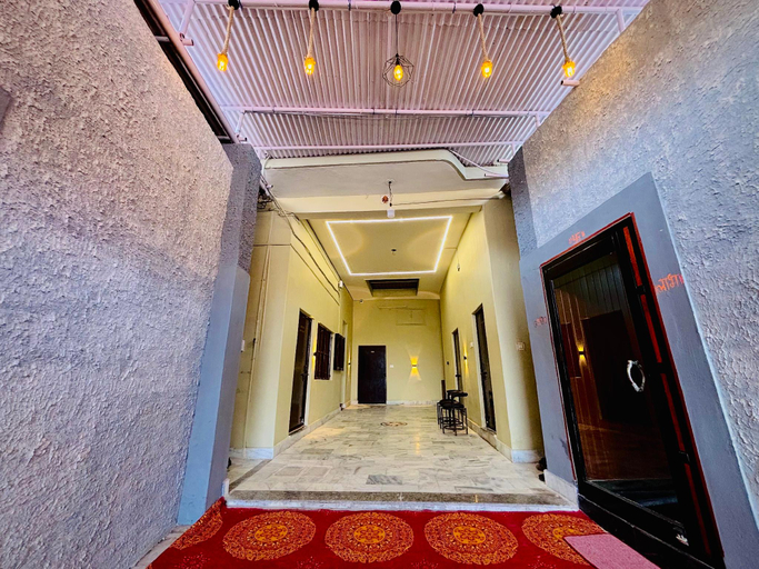 Public Area 3, Shree Balaji Comfort, Varanasi
