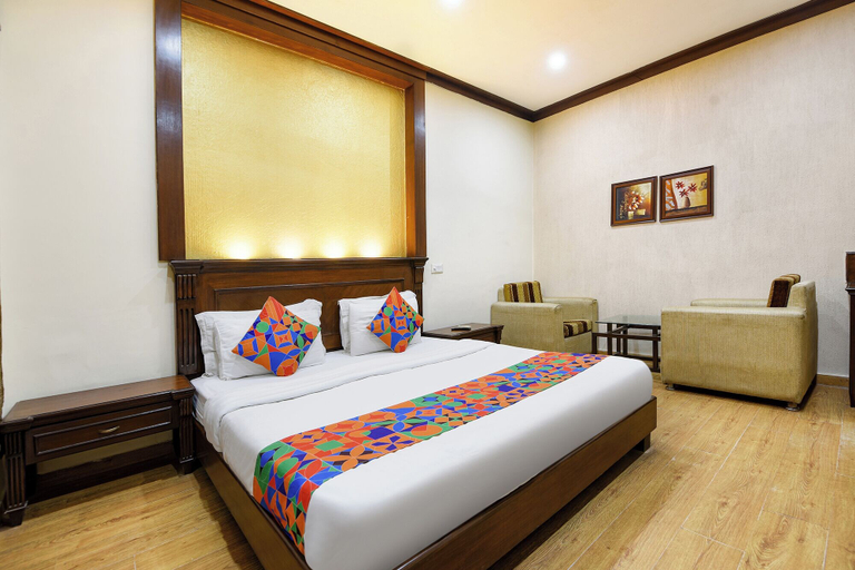 Bedroom 2, Fabhotel Siris 18, Delhi
