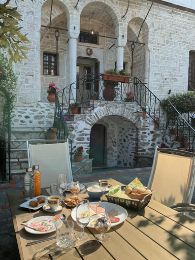 Food & Drinks 3, Archontiko Kantartzi, Thessaly