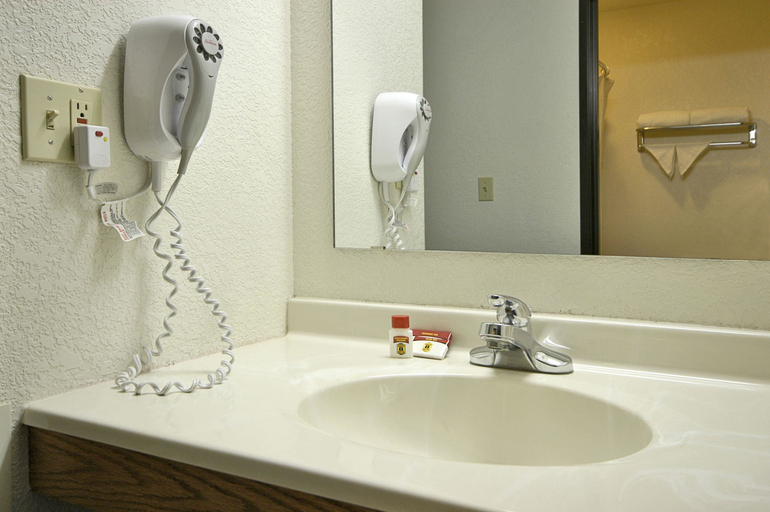 Bathroom 4, Clarion Pointe Prescott Valley, Yavapai