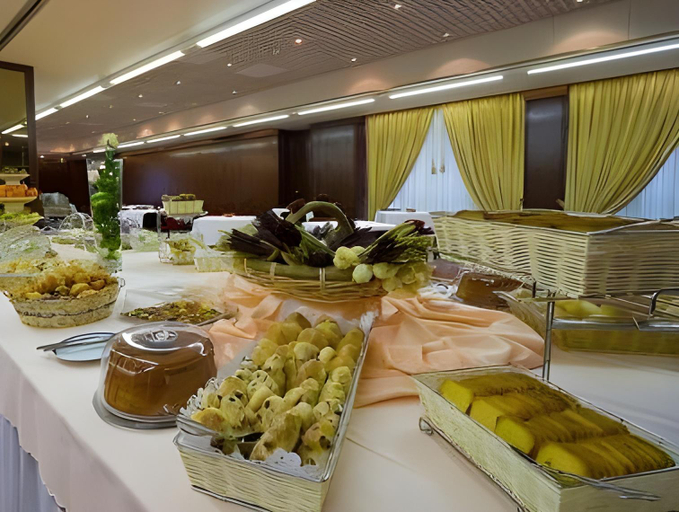 Food & Drinks 5, Hotel Fatima, Ourém
