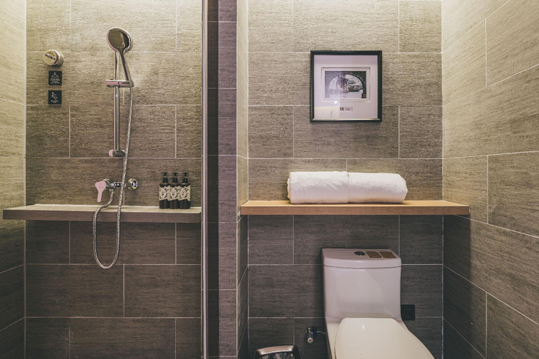 Bathroom 4, Atour Hotel Shanghai Jiading Jiangqiao Jiayi Road Metro Station, Shanghai