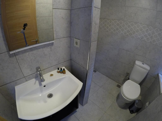 Bathroom 5, Espinas Taksim Hotel, Beyoğlu