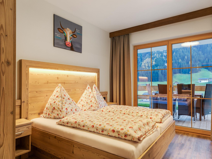 Bedroom, Chalet in Wald near Ski Slopes, Zell am See