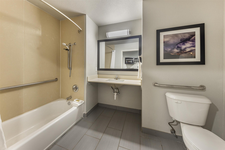 Bathroom 4, Best Western Plus Pauls Valley, Garvin