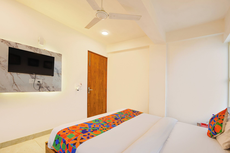 Bedroom 3, Fabhotel Blu Lagoon Inn, Delhi