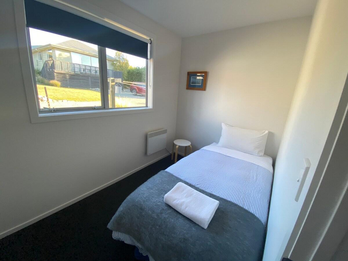 Bedroom 2, Macaulay House, Mackenzie