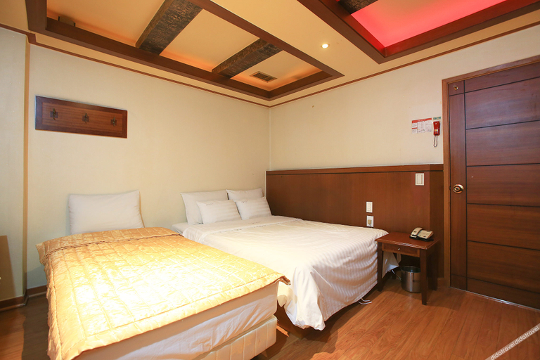Bedroom 2, Sincheon Plus, Songpa