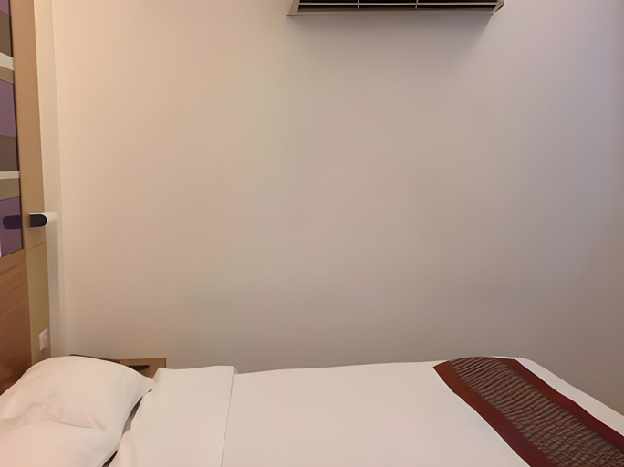 Bedroom 16