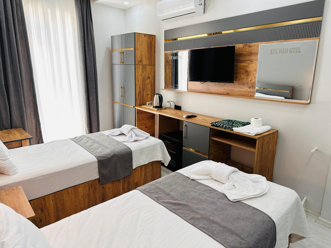 Others 4, Efehan Otel, Merkez