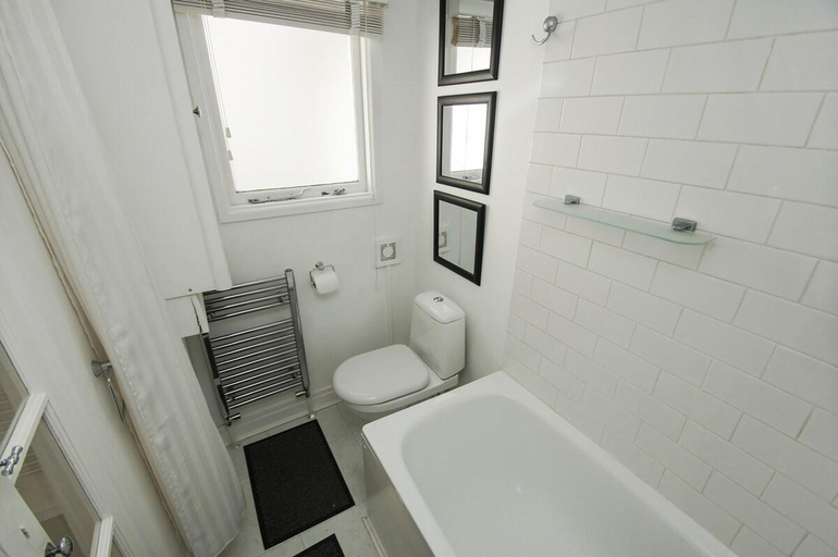 Others 2, Marine Gardens |Terrace|by Brighton Holiday Lets, Brighton and Hove
