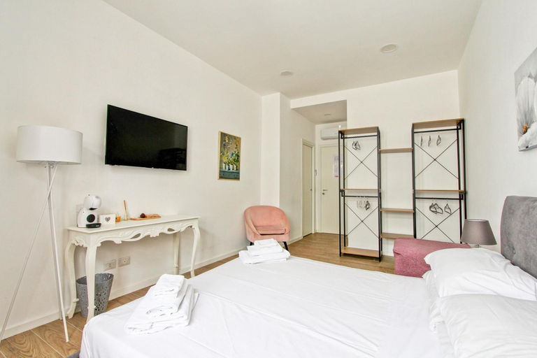 Others 5, Prati Sweet Home, Rome