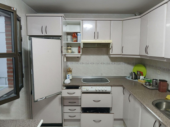 Others 4, Private Double Room in Toledo, Toledo