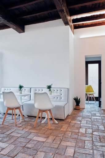 Others 5, Palazzo Lupardi Relais, Rome