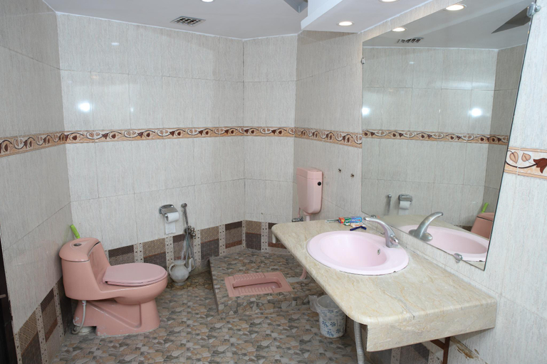 Bathroom 4, Hotel city view, Peshawar