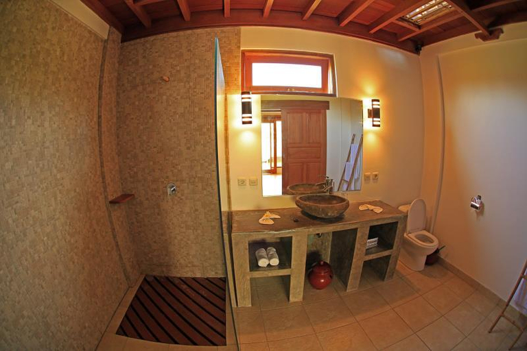 Bathroom 4, Bunga Laut Bungalow, Karangasem