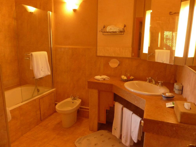 Bathroom, ヴィラ マンダリン, Rabat