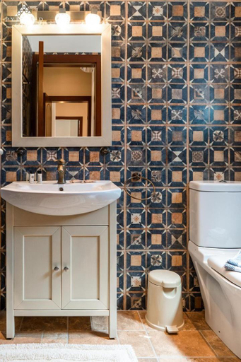 Bathroom 2, Luxury Villa Jupiter, Ionian Islands