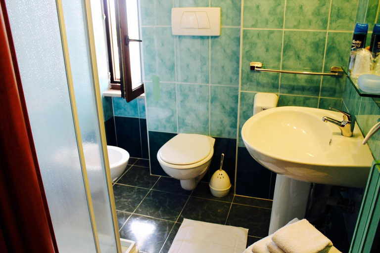 Bathroom 4, Balconata 2.0 Banqueting & Accommodations, Foggia