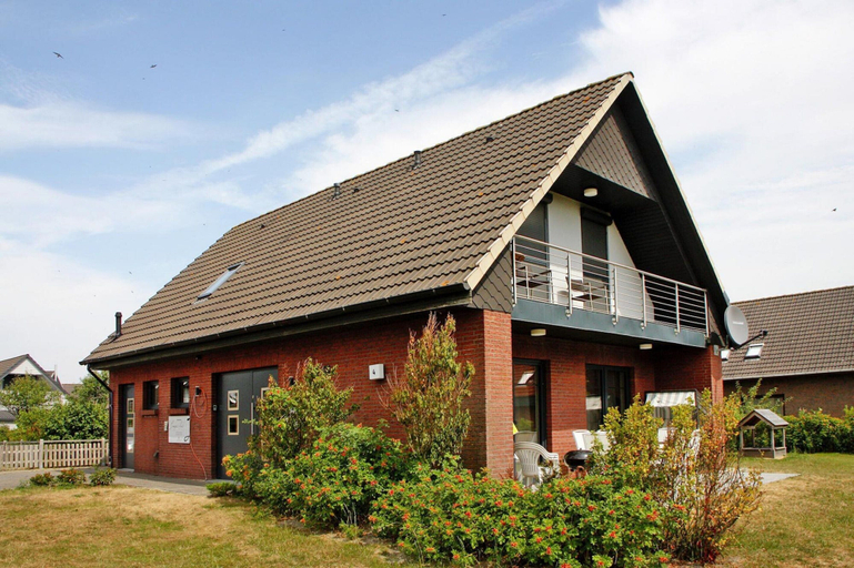 Exterior 2, Komfortables Ferienhaus in Friedrichskoog-spitze, Dithmarschen